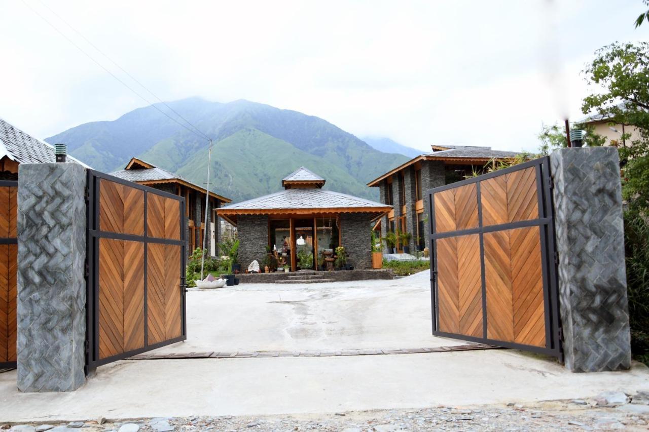 Osho Himalayas Wellness Resort Kangra Exterior photo
