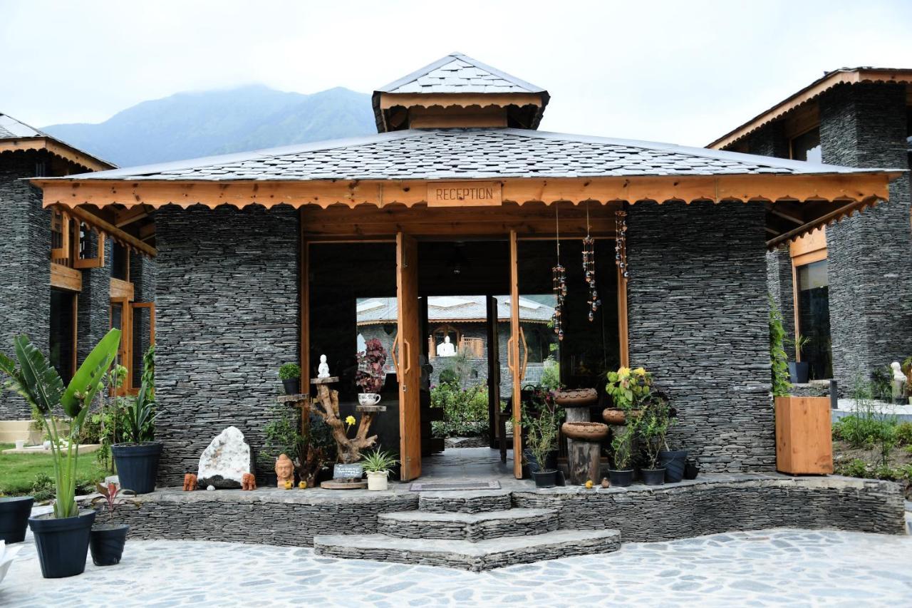 Osho Himalayas Wellness Resort Kangra Exterior photo
