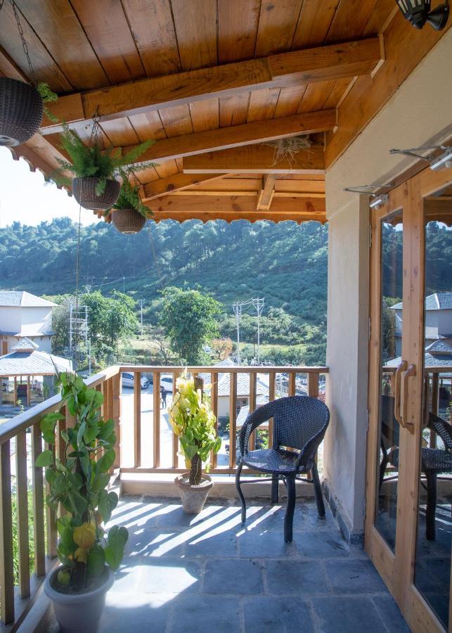 Osho Himalayas Wellness Resort Kangra Exterior photo